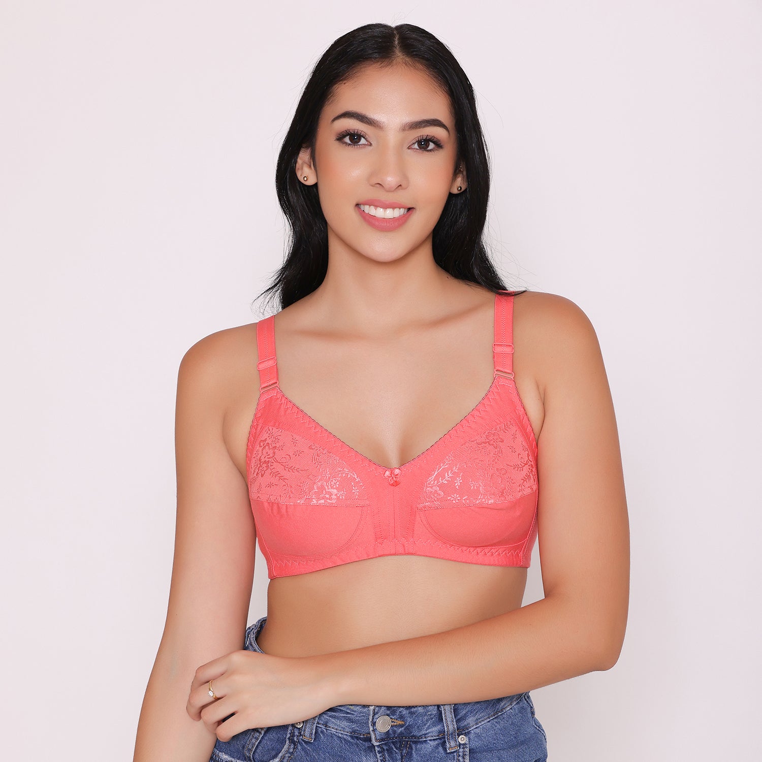 Full Cup Coverage Lacy Net Bra
