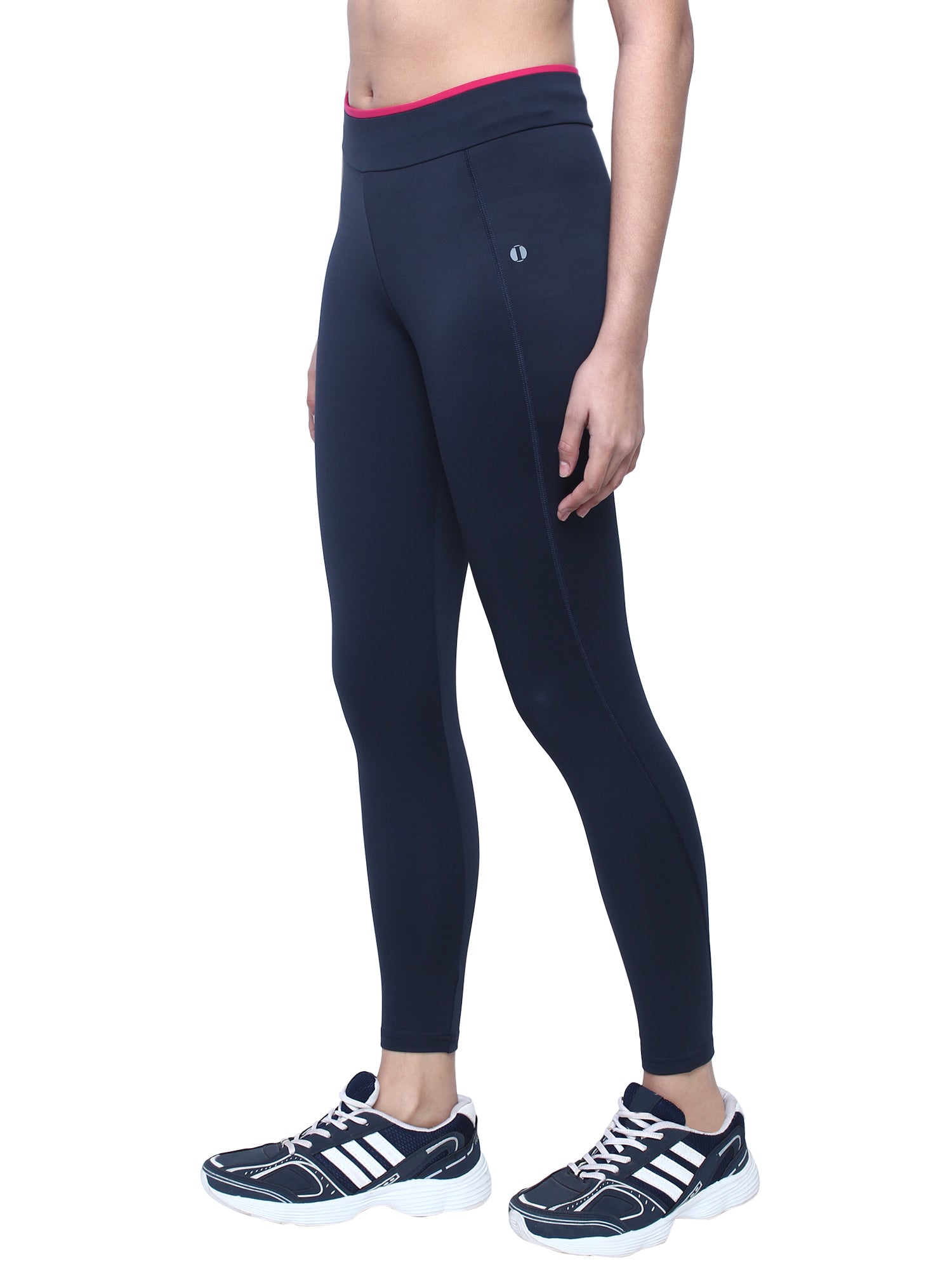 Buy Women's Microfiber Elastane Stretch Panel Printed Performance Leggings  with Coin Pocket and Stay Dry Technology - Wine Tasting MW21 | Jockey India